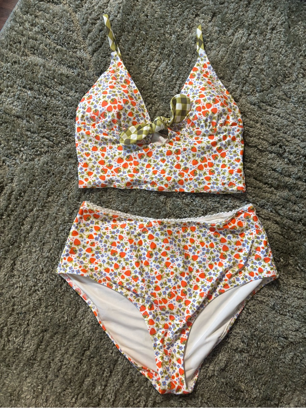 Womens Floral/Strawberry print High-Waist Two-Piece Swimsuit